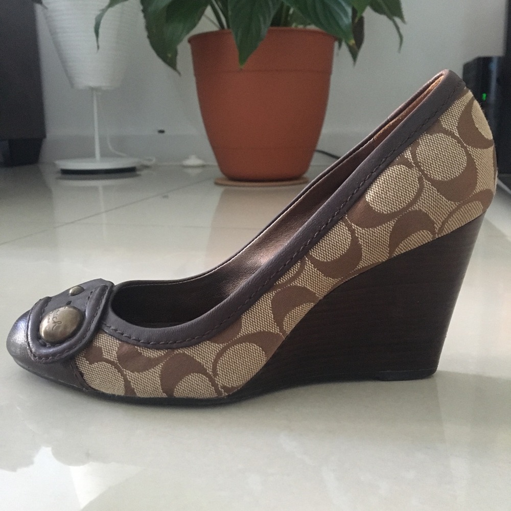 Coach Brown & Tan Print Wedge 8